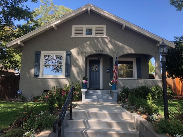 The front door of the Carlson Tax Consultants office at 510 Oak Street, Roseville